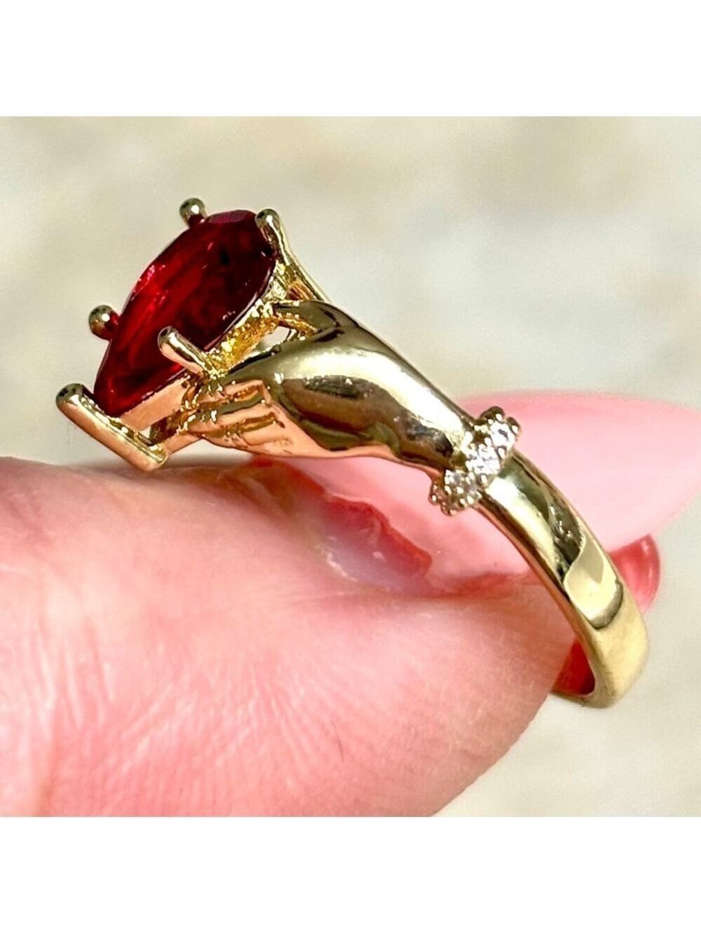 Pretty Bird Jewelry Gold and Red crystal Stone Heart Ring - Picture 5 of 5